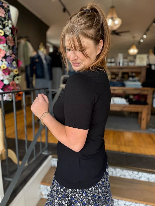 Classic Everyday Short Sleeve - Black