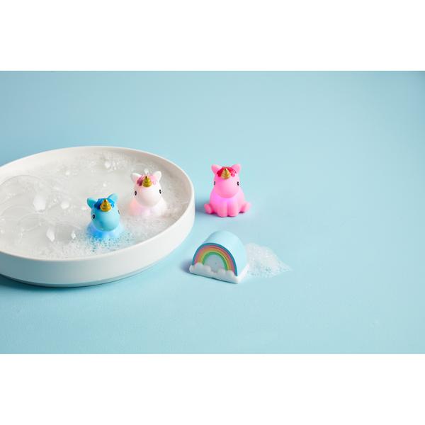 Unicorn Light Up Bath Toy Set