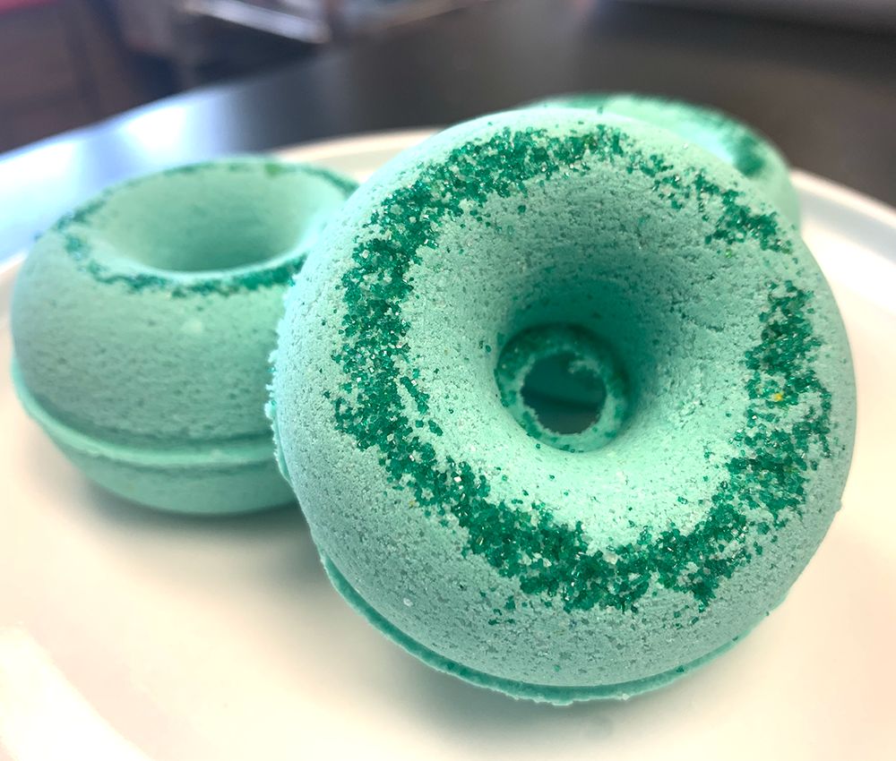 Cucumber Mint Donut Bath Bomb