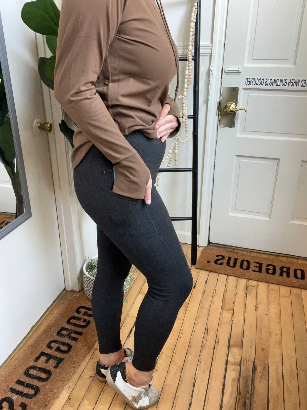 Deep Charcoal Pocket Leggings