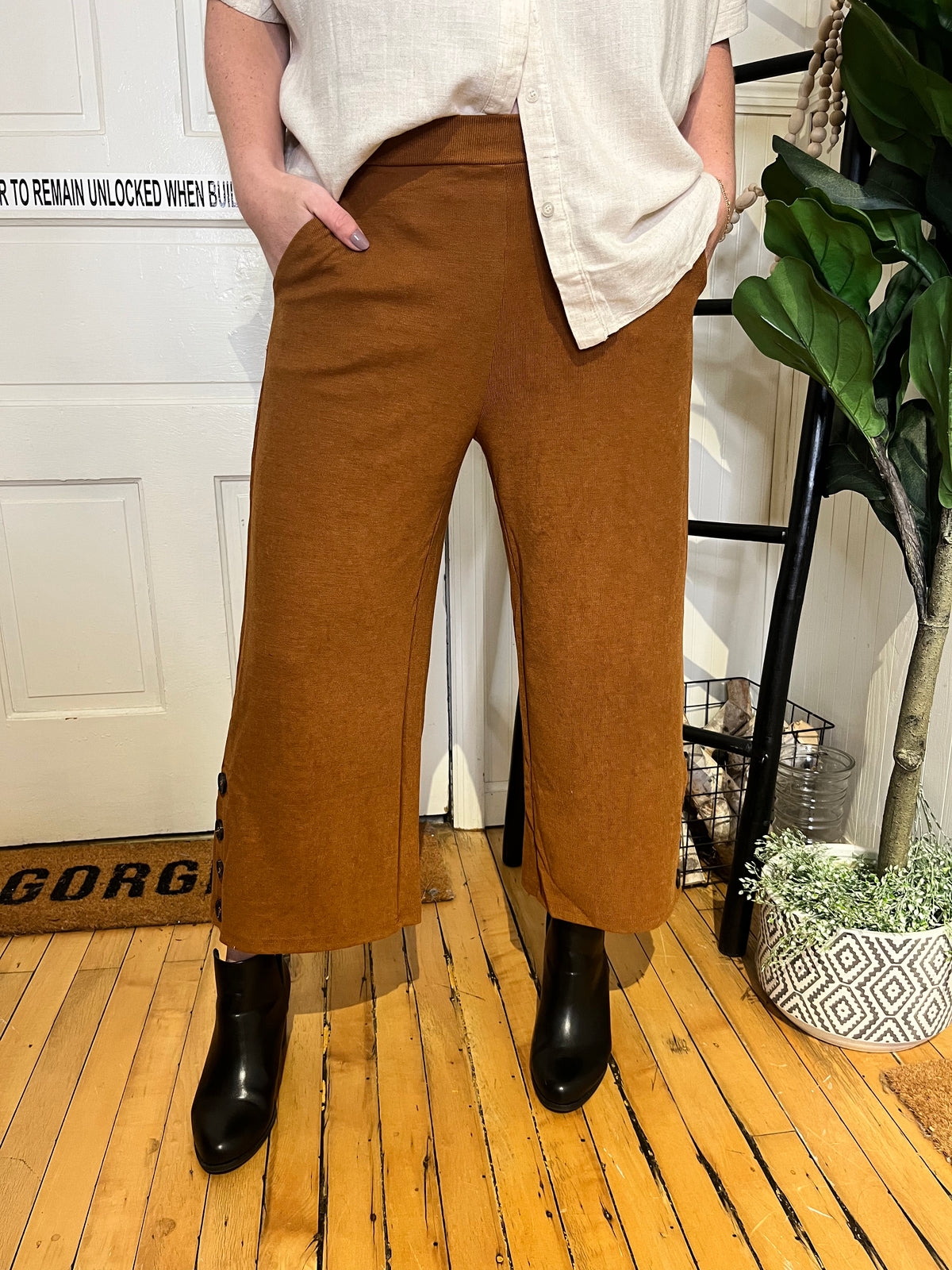 Chestnut Cropped Trousers