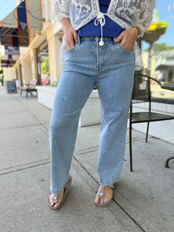 Flower Embroidered High Rise Crop Jean