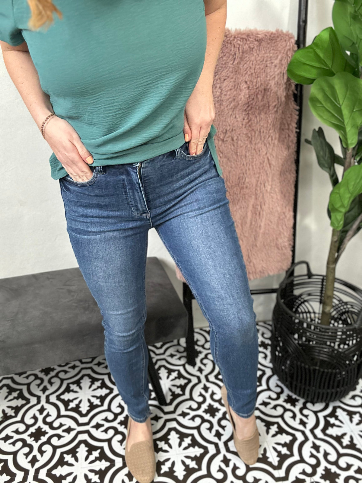 Wilson Tummy Control Judy Blue Medium Wash Jeans