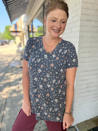 Daisy Fields V Neck Tee