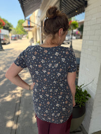 Daisy Fields V Neck Tee