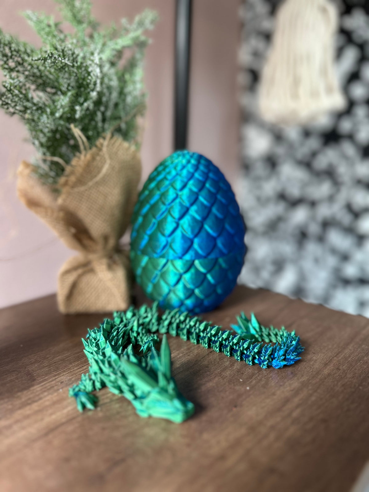 Dragon Scale Egg Fidget Toy - Green/Blue