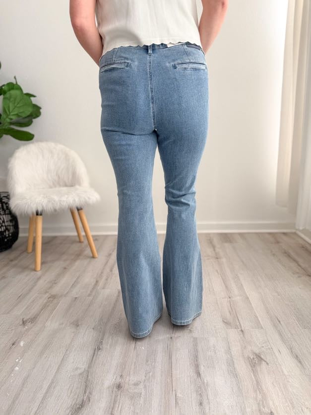 Front Pocket Judy Blue Flare Jeans