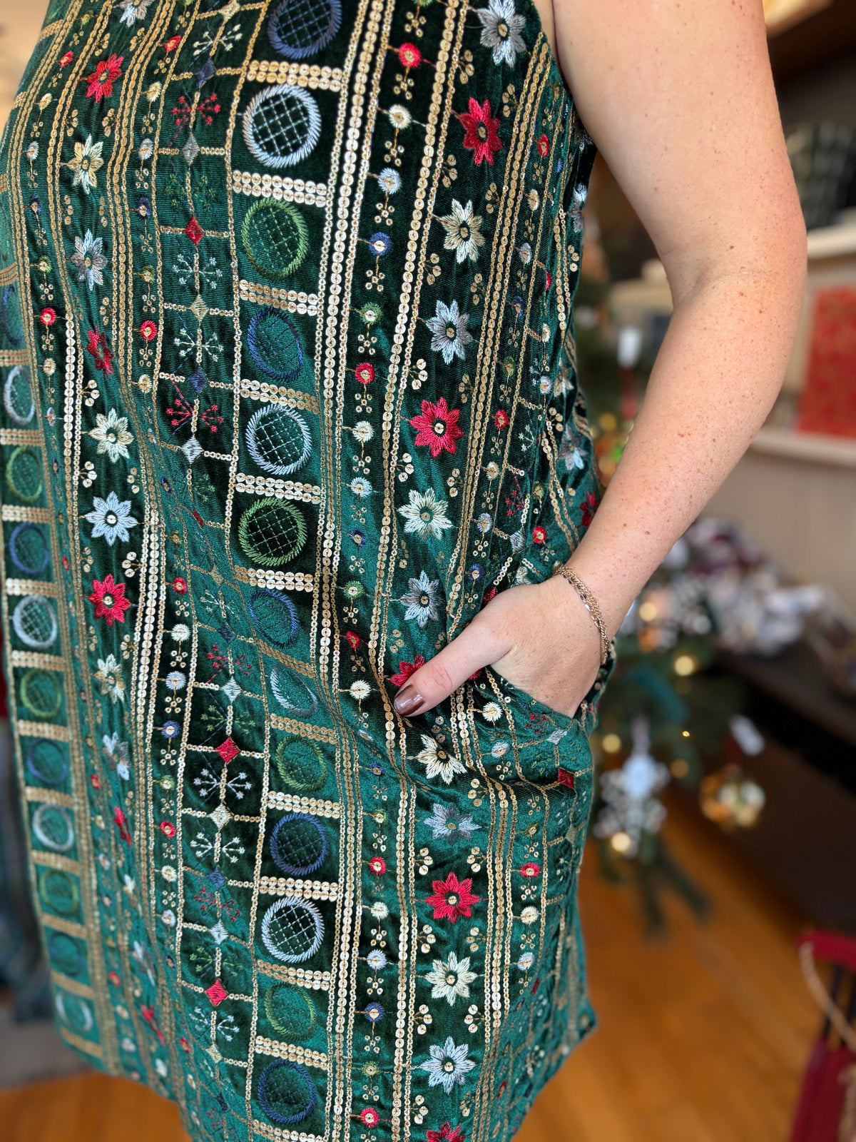 Noel Embroidered Sleeveless Dress