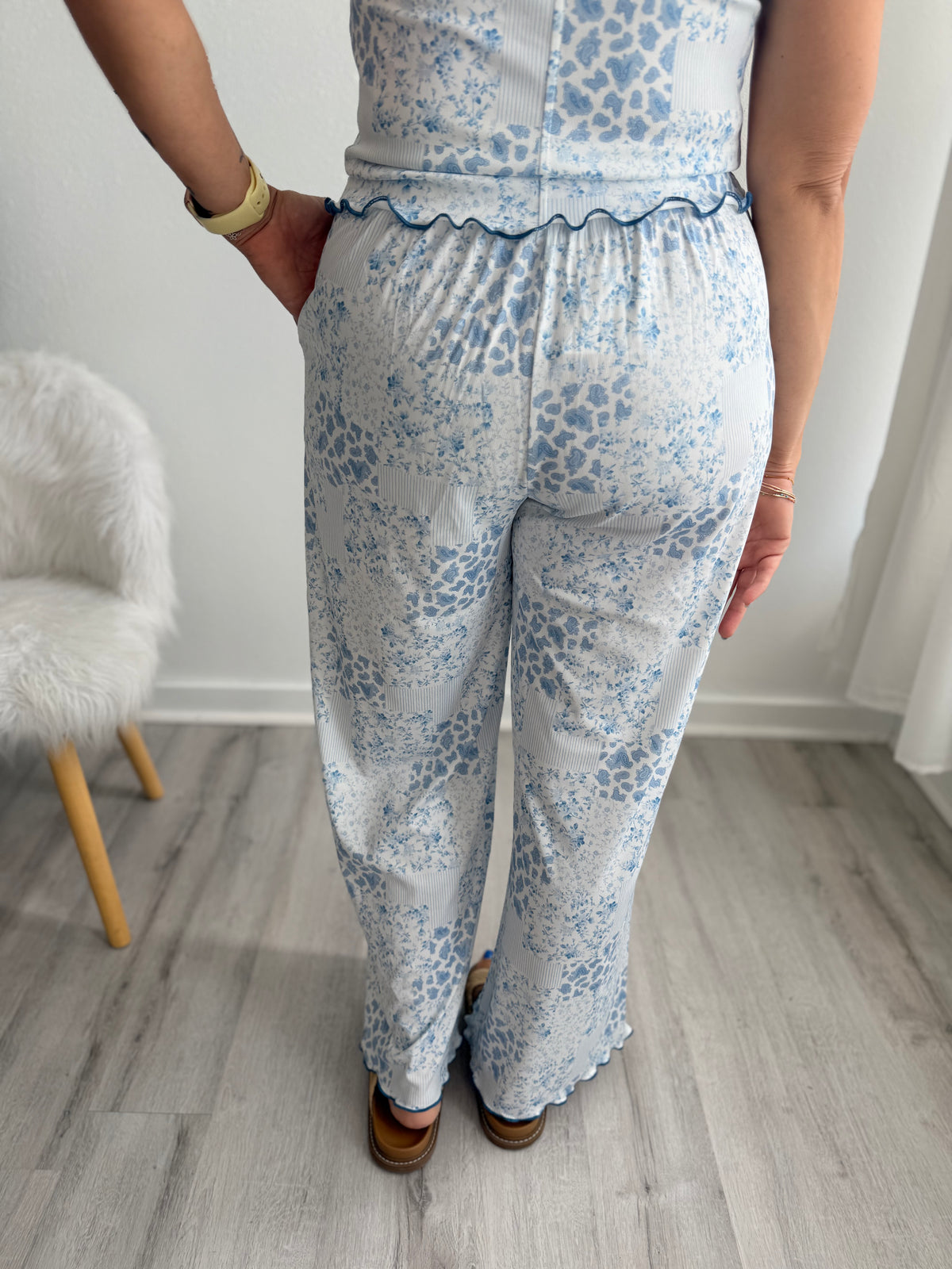 Porcelain Garden Bottoms