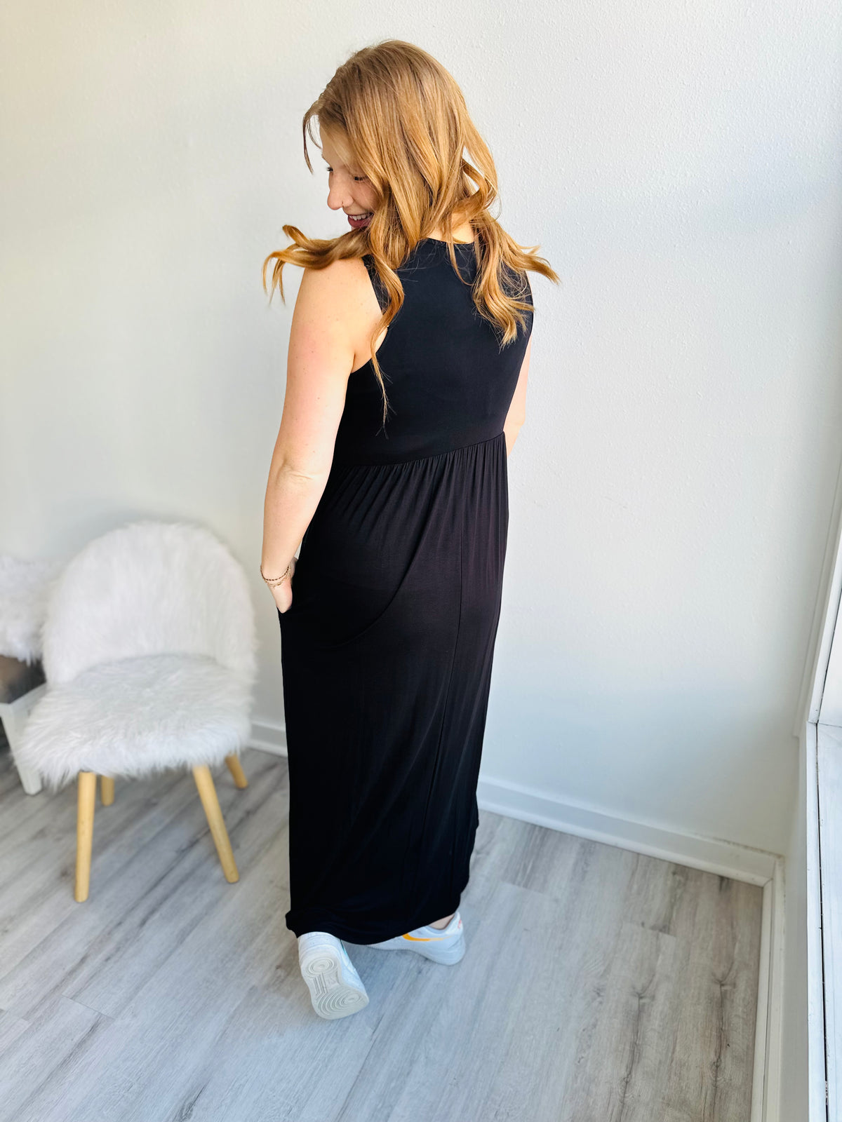 Black Classic Sleeveless Maxi Dress