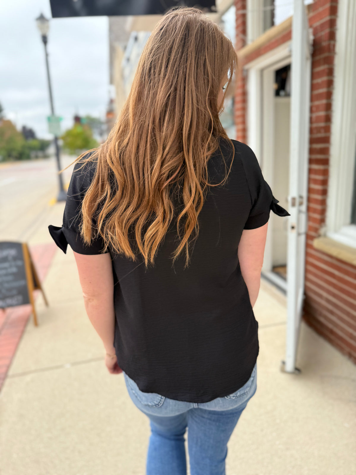 The Elegant Bow Short Sleeve Top