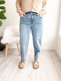 Harper JB Barrel Jean