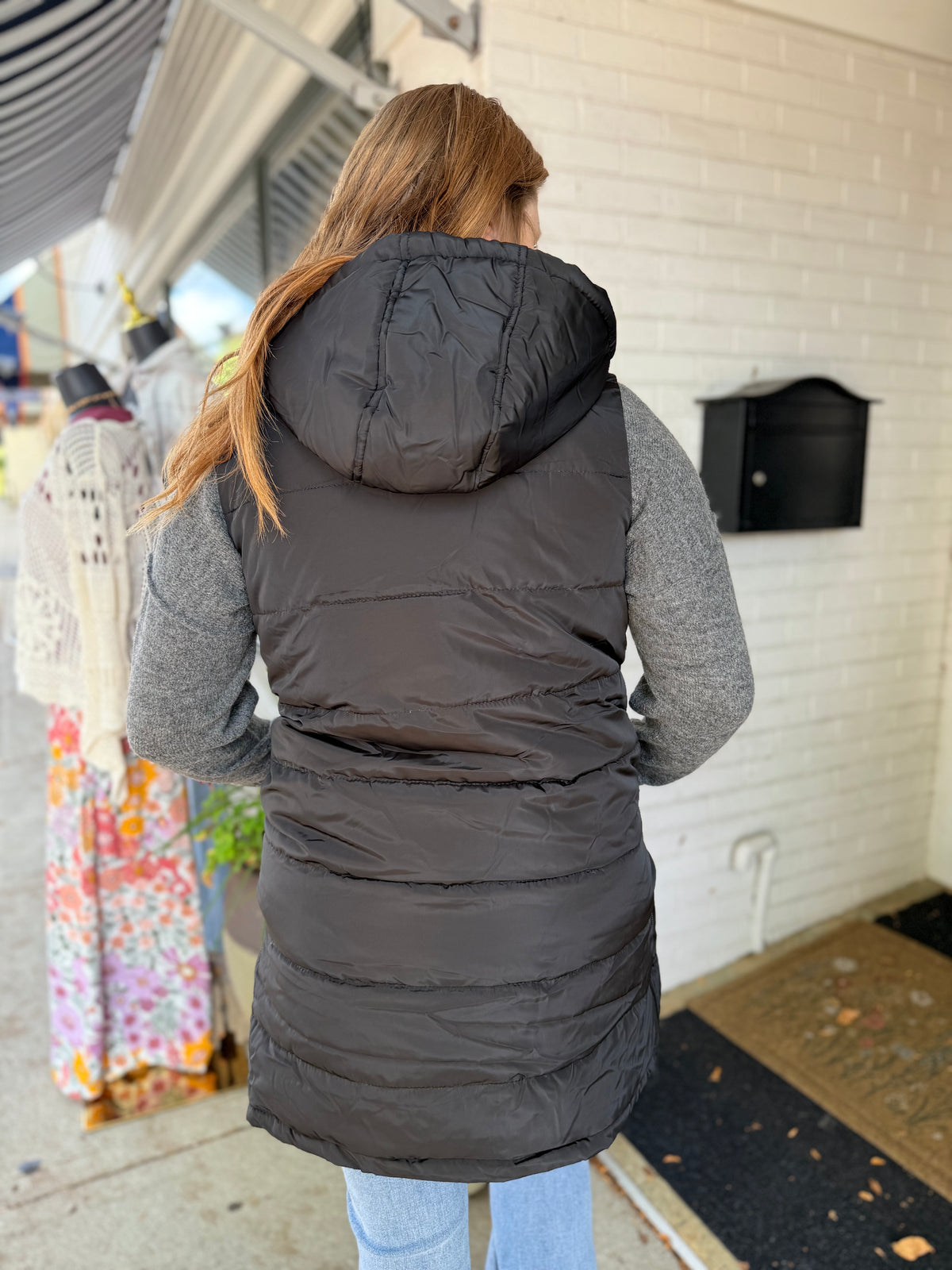 Classic Long Puffer Vest - Black