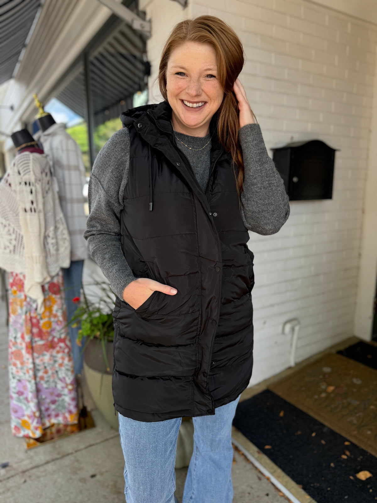 Classic Long Puffer Vest - Black