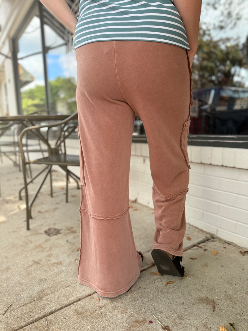 Cozy Cargo Relaxed Pant - Chestnut