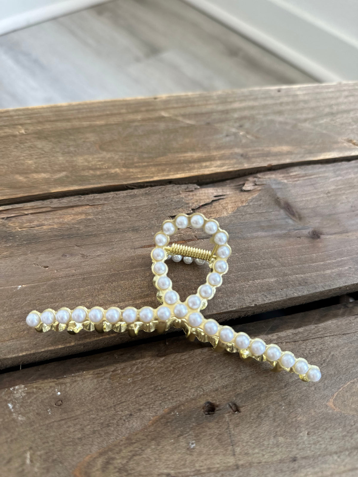 Pearl + Gold Beaded Claw Clip