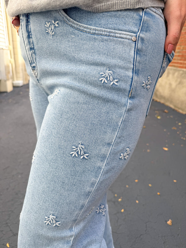 Flower Embroidered High Rise Crop Jean