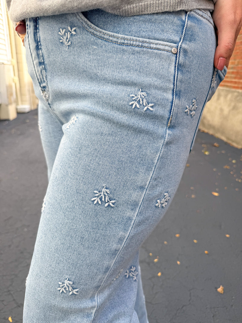 Flower Embroidered High Rise Crop Jean