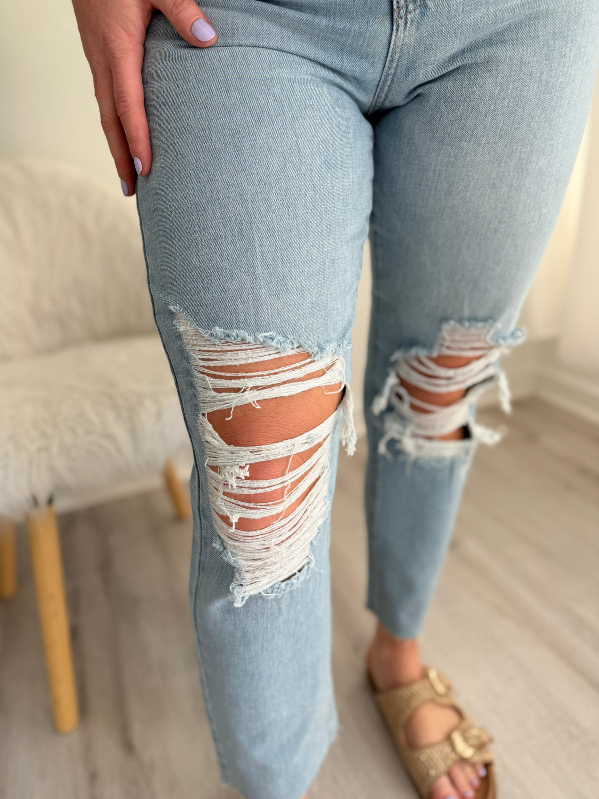 Classic Light Wash Distressed Jeans