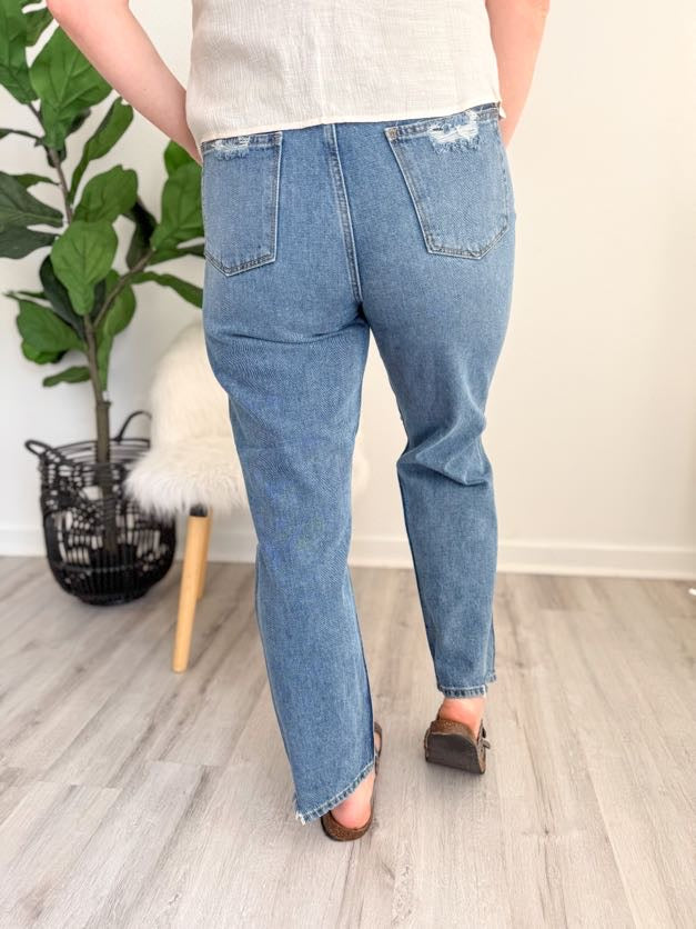 Everyday Edge Distressed Jeans