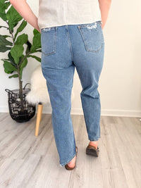 Everyday Edge Distressed Jeans