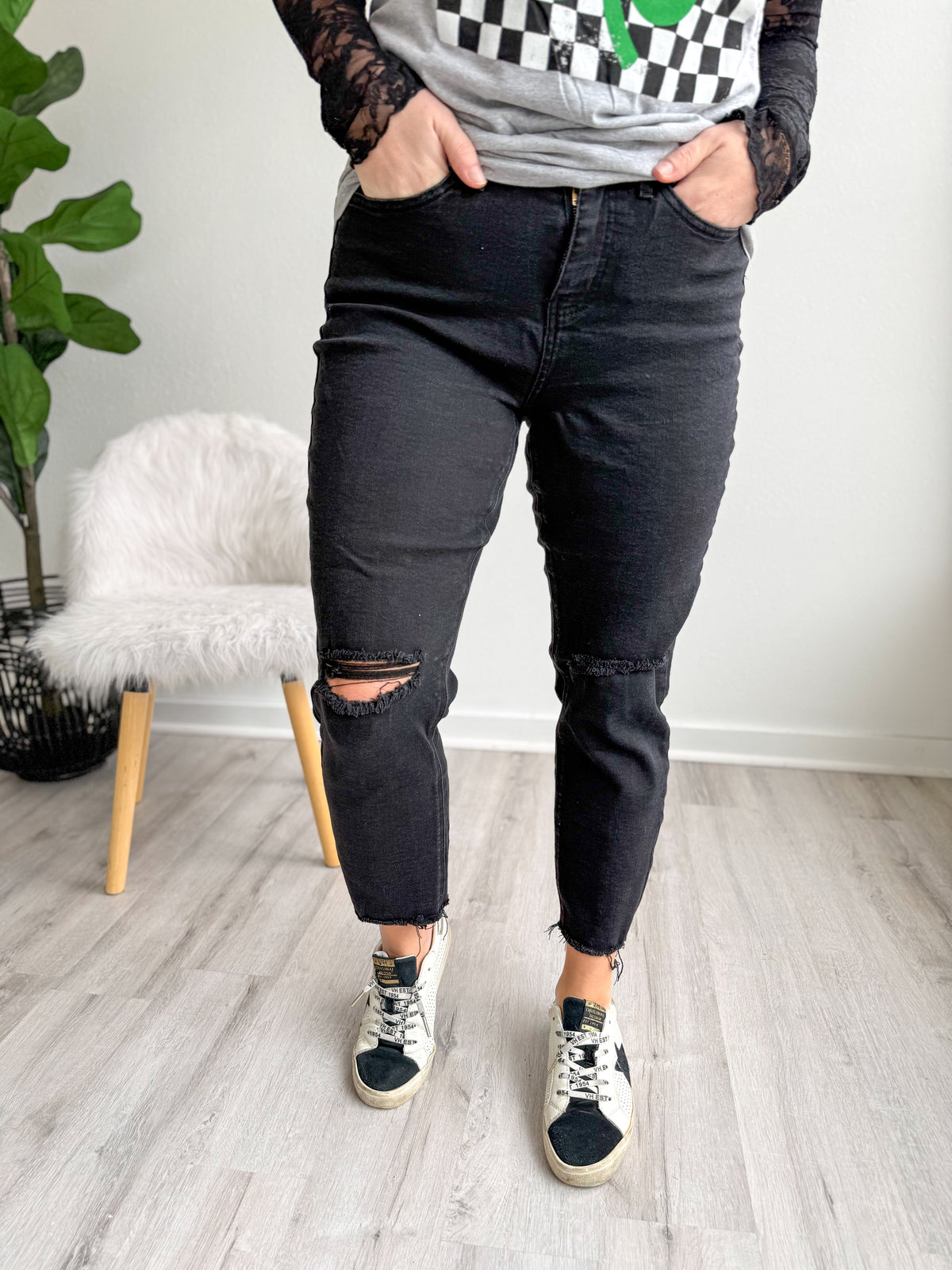Hadley Distressed Stretch Skinny Pants