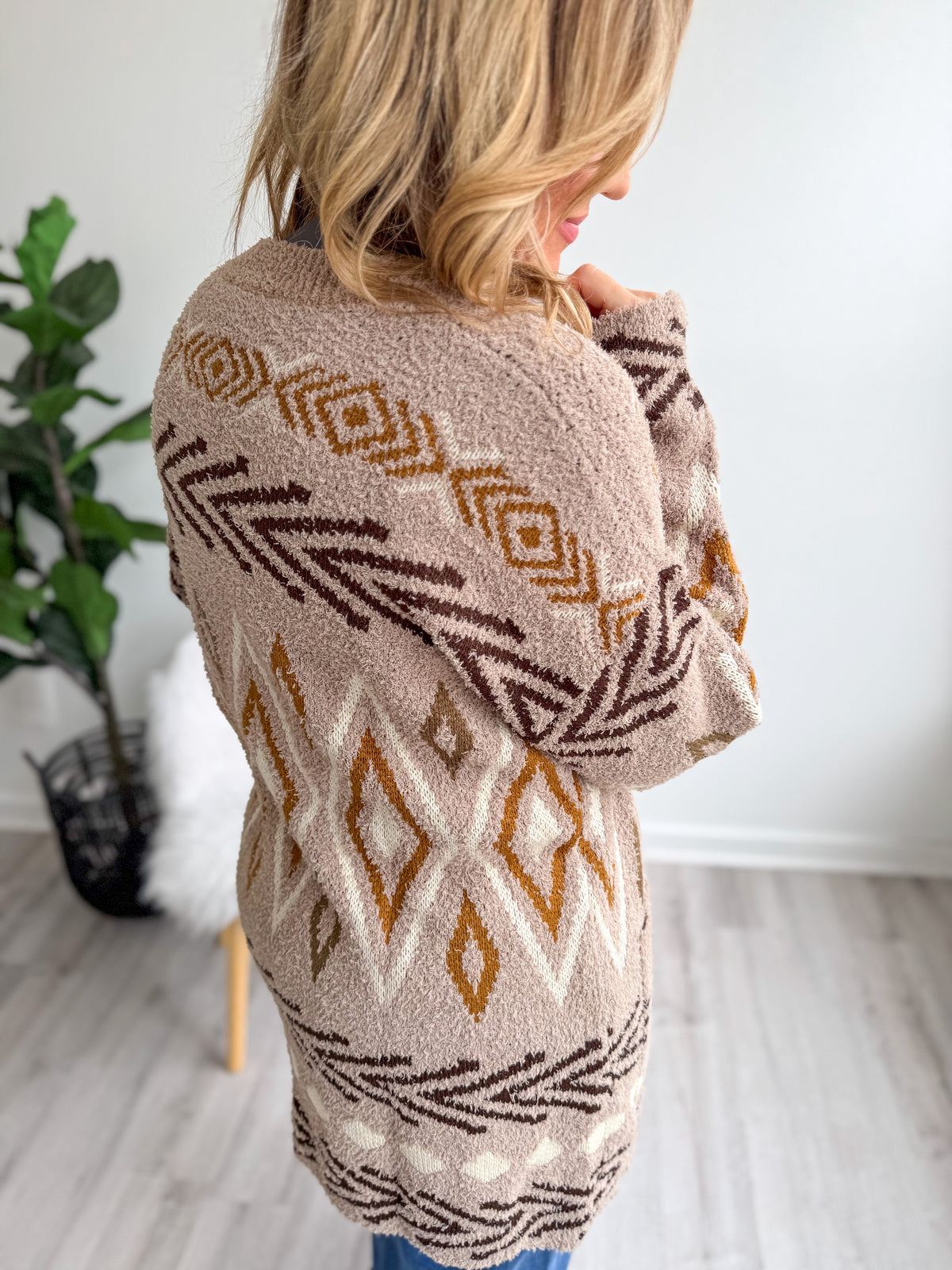 Geometric Neutral Cardigan