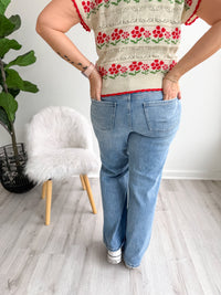 Distressed Wide Leg Jeans