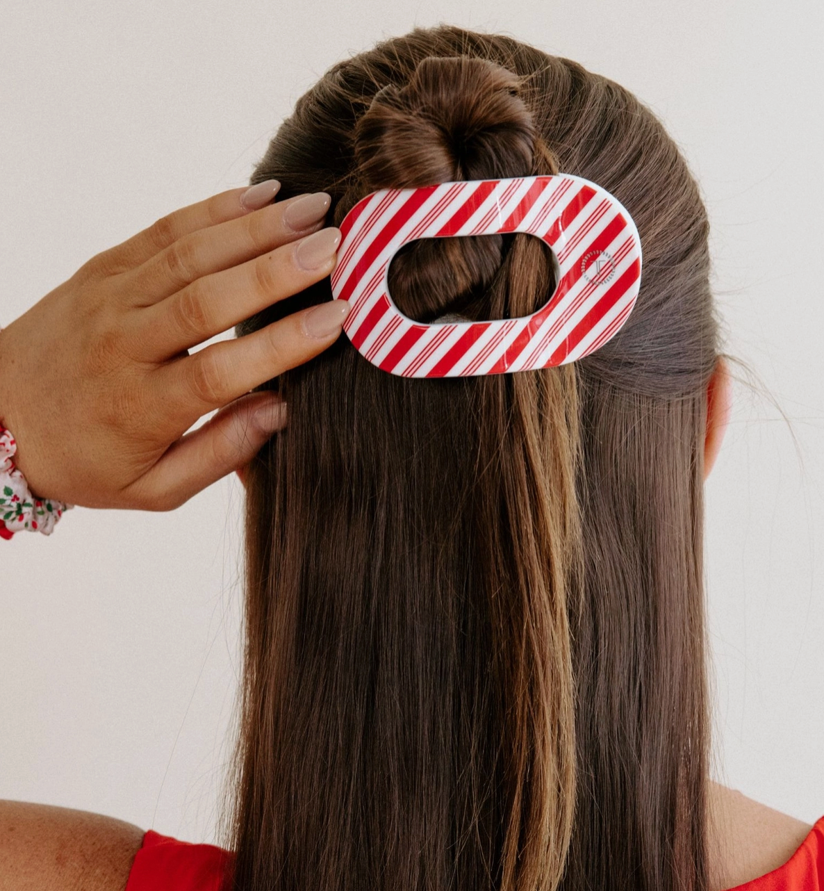 Teletie Flat Round Hair Clip - Medium - Candy Cane Crush